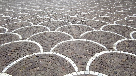 PFLASTERARBEITEN