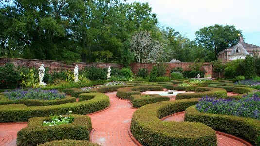 GARTENARBEITEN
